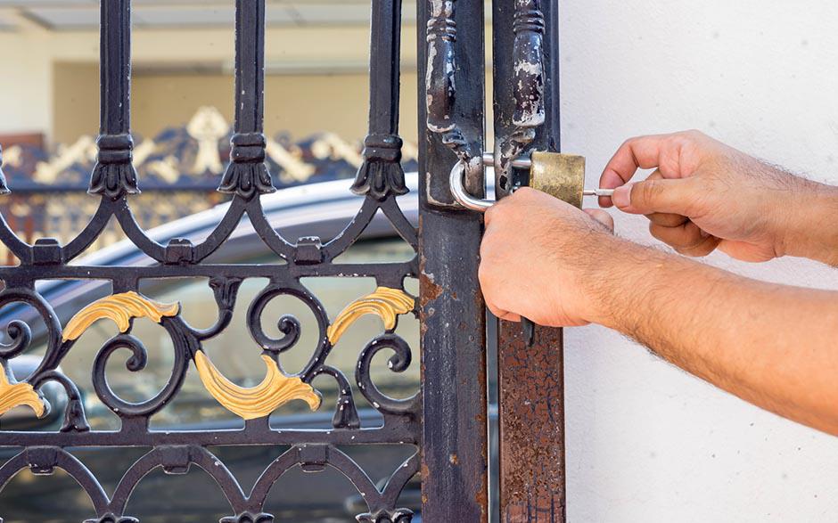 changement serrure locataire Magny-les-Hameaux